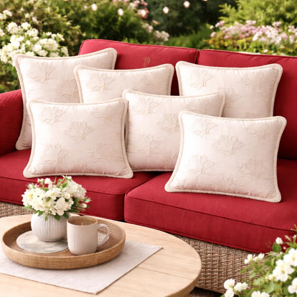 Ivory bloom Cushion